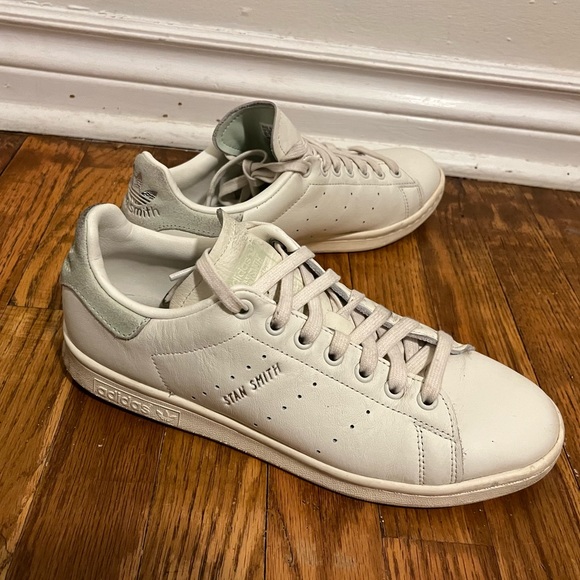 Adidas Stan Smith Shoes - Picture 4 of 4